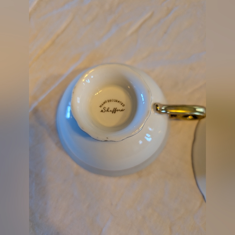 2/50$ Vintage-Style Gray Floral Porcelain Teacup and Saucer with Gold Handle - Picture 7 of 10